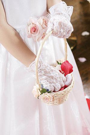 結婚式のブーケを手作りしてみませんか。